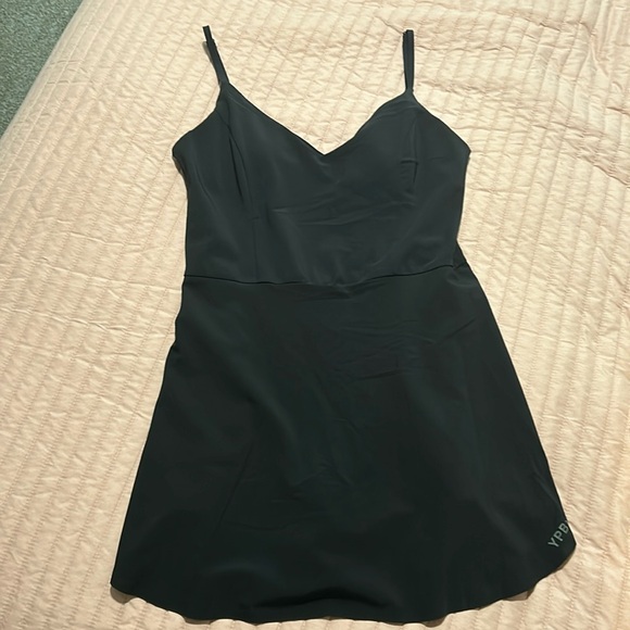 Abercrombie & Fitch Pants - Abercrombie YPB sculpt strappy mini dress